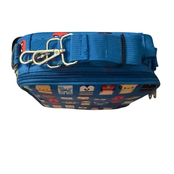 Disney Parks Unified Characters Collection Lunchbag Tote 2023 - 100 years NEW - Picture 4 of 10